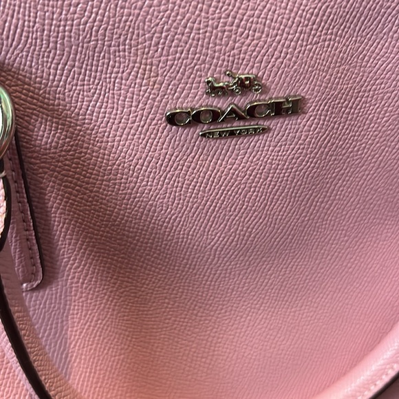 Coach purse. - Picture 2 of 6